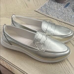 Stassi Penny Loafer (Women)
Cole Haan
